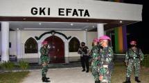 Prajurit Marinir Pengamanan Gereja Sorong Papua