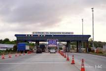 Pintu Tol Hutama Karya