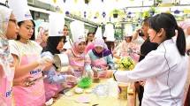 Suasana Memasak Bersama Blue Band Cake and Cookie Menghadirkan 10 Resep Kue Khas Lebaran Tanpa Menggunakan Oven