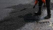 Jalin Kerja Sama, Chandra Asri Gelar Aspal Plastik di Area Pabrik Djarum, Kudus