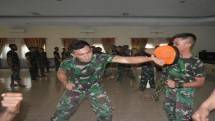 Prajurit Batalyon Infanteri 2 Marinir Tingkatkan Kemampuan Karate