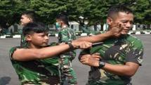 Prajurit Marinir Latihan Libre Fighting System 