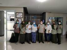Kepala Pusvetma, Agung Suganda bersama tim mengunjungi langsung Pusat Penelitian Bioteknologi LIPI