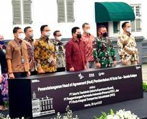 Gubernur DKI Jakarta Anies Baswedan, Menteri BUMN Erick Thohir dan Menparekraf Sandiaga Uno