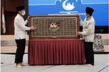 Penandatanganan Nota Kesepahaman (MoU) Kementerian Pariwisata dan Ekonomi Kreatif/Badan Pariwisata dan Ekonomi Kreatif bersama Badan Pengelola Masjid Istiqlal (BPMI) Mengembangkan Wisata Halal di Masjid Istiqlal (Kemenparekraf)