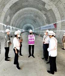 Tahun Depan, Jakarta-Bandung Hanya 46 Menit! Jokowi Tuai Pujian Publik: Hebat, Tidak Sia-sia Hutang...