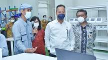 Wow Dahsyat! Rakit 5 Ribu Unit GeNose, Menperin Agus: Ini Bukti Sekolah Vokasi Kemenperin Miliki Kualitas di Atas Standar