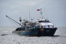 Dahsyat! Menteri Sakti Wahyu Trenggono Berhasil Ringkus Dua Kapal Illegal Fishing Berbendera Filipina di Laut Sulawesi