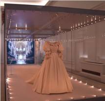 Gaun Pengantin Putri Diana Dipamerkan di Royal Style in the Making, di di Istana Kensington, London, Inggris (Dok: Instagram/historicroyalpalaces) 