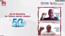 Chief of Technology Officer TelkomGroup Herlan Wijanarko (atas) bersama SGM Telkom CorpU sekaligus Chairman of ITDRI Jemy V. Confido saat membuka secara langsung program 5G On Boarding for Telkom Senior Leaders