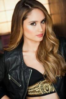 Artis Cinta Laura (Ist)