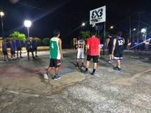 Prajurit Batalyon Infanteri 642 Kapuas dan Masyarakat Sintang Olahraga Bola Basket 
