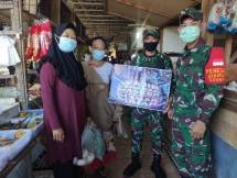 Prajurit Batalyon Infanteri 642 Kapuas Sintang Laksanakan Kampanye Covid-19
