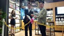 Wonder Photo Shop Gerai Foto Berkonsep Retro Pertama Hadir di Indonesia
