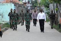 Panglima TNI Hadi Tjahjanto Kunjungi Cengkareng Pastikan Prokes Berjalan Baik