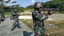 Prajurit Marinir Jayapura Papua Latihan Menembak