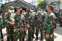 Kasad Andika dan Pangkostrad Dudung