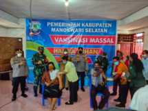Vaksinasi di Merauke Papua Barat