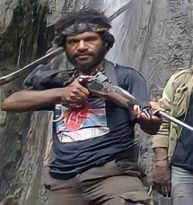 SATGAS NEMANGKAWI TANGKAP RESIDIVIS KKB PENEMBAK TITO KARNAVIAN
