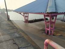 Pembangunan Kembali Jembatan Cinta 
