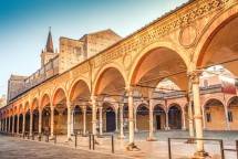 Porticoes of Bologna di Italia (italymagazine.com)