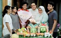 Rayakan Ulang Tahun Istri secara Sederhana, Gubernur Anies Tuai Pujian! Warganet: Contoh Pasangan Pemimpin yang Menginsipirasi... 