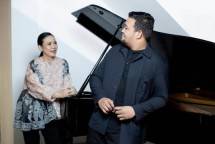 Ria Prawiro dan Mark Pattie 