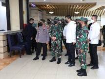 Panglima TNI Marsekal Hadi Tjahjanto Tinjau Fasilitas Isoter Pasien OTG Covid-19 di Medan