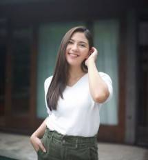 Artis Jessica Mila Tetap Cantik Walau Jarang ke Salon Selama Pandemi Covid-19