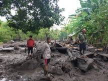  Dua Warga Ngada Meninggal dan Satu Orang Hilang Akibat Banjir Bandang