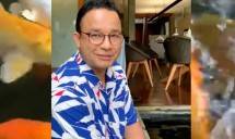 Gubernur Anies Bersama Ikan Koi
