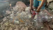 Galon Sekali Pakai Buat Sampah Makin Menggunung