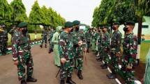 Pangkostrad Letjen TNI Dudung Abdurachman,