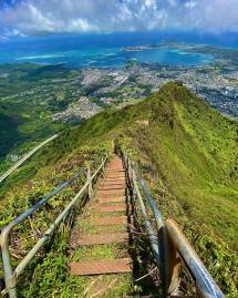 Haiku, Tangga Menuju Surga di Hawaii (Foto: Instagram/@james2120)