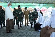 Panglima TNI Marsekal Hadi Tjahjanto Ingatkan Santri dan Masyarakat Tetap Pakai Masker serta Disiplin Prokes 