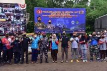 Prajurit Korps Marinir Terlibat Bersihkan Sungai Citanduy Tasikmalaya