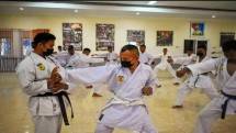  Prajurit Yonif 2 Marinir Cilandak Laksanakan Latihan Karate