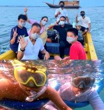 Akhir Pekan, Menperin Agus dan Keluarga&nbsp;Snorkling di Kepulauan Seribu, Netizen: Terbaik Pak Menteri, Juara... 
