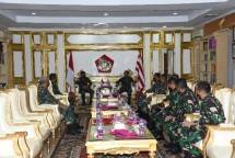 Dankormar Mayjen Mar Suhartono Terima Laporan Kenaikan Pangkat 2 PATI Korps Marinir