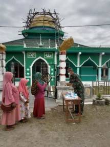 Satgas Yonif RK 751 VJS Jayawijaya Bersama Masyarakat Walesi Peringati Maulid Nabi Muhammad SAW