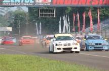 Balap Mobil di Sirkuit Sentul