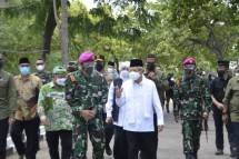 Dankolatmar Menyambut Wapres M Amin di Puslatpurmar 5 Baluran Situbondo
