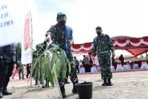 Panglima TNI Marsekal Hadi Tjahjanto Resmikan Perumahan Brimob Presisi di Labuan Bajo