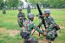 Prajurit Yonif 1 Marinir Laksanakan Drill Mortir 81 MM 
