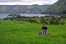 Menteri Pariwisata dan Ekonomi Kreatif Sandiaga Salahuddin Uno Saat Melakukan Kunjungan ke Desa Wisata Tipang yang terletak di Kecamatan Baktiraja, Kabupaten Humbang Hasundutan, Sumatra Utara (Dok: Kemenparekraf)