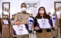 Gubernur Anies dan Keoala Dinas Kominfotik DKI Jakarta
