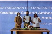 Dari kiri ke kanan 1. Dr. Sioly Soempiet : Kepala bidang pelayanan & sumber daya kesehatan yg dalam hal ini mewakili dinas kesehatan kota ambon 2. dr. Paulus Triaji Hadiwijaya : hospital director siloam ambon 3. Ibu Heppy Serta Rumondang Pakpahan, S.Si, Apt, M.kes, AAAK : Kepala Cabang BPJS Kesehatan Cabang Ambon