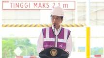 Presiden Jokowi saat meresmikan Jalan Tol Serang-Panimbang seksi 1 