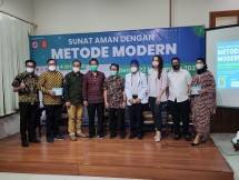 Ikatan Dokter Indonesia dan Rumah Sunat dr. Mahdian pada Senin (22/11/2021) menggelar webinar yang bertajuk &ldquo;Sunat Aman dengan Metode Modern.
