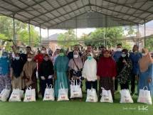 PT Hutama Karya (Persero) Donasikan 250 Paket Sembako ke Masyarakat Aceh Terdampak Covid 19